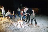 Michael beim Eierspeis kochen am Lagerfeuer